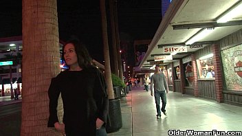 Vegas Milf Fucked In Hotel
