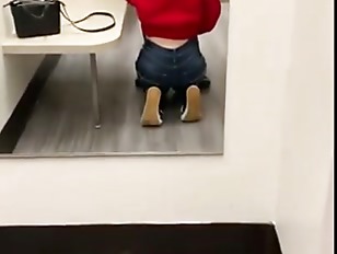Fucking Girlfriend In A Public Changing Room